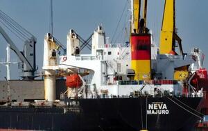 Під завантаження 25 тис. тонн пшениці для Сомалі до порту Одеси зайшов балкер Neva, повідомили в Мінінфраструктури