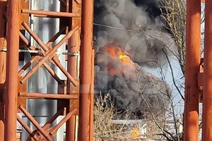 У Шебекіно після вибухів почалася пожежа
