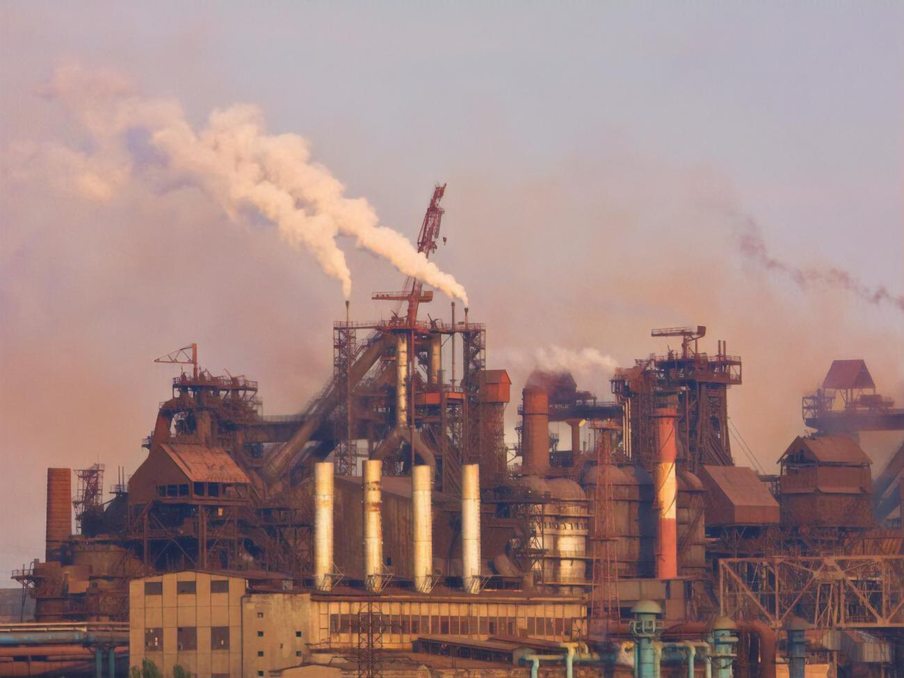 Маріупольський спротив заявив про пожежу в будівлі окупантів у Маріуполі