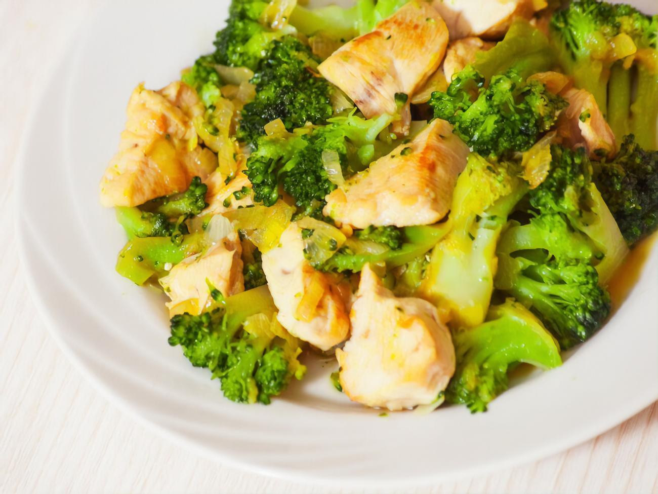 Курка з броколі &ndash; популярна в Гонконгу страва