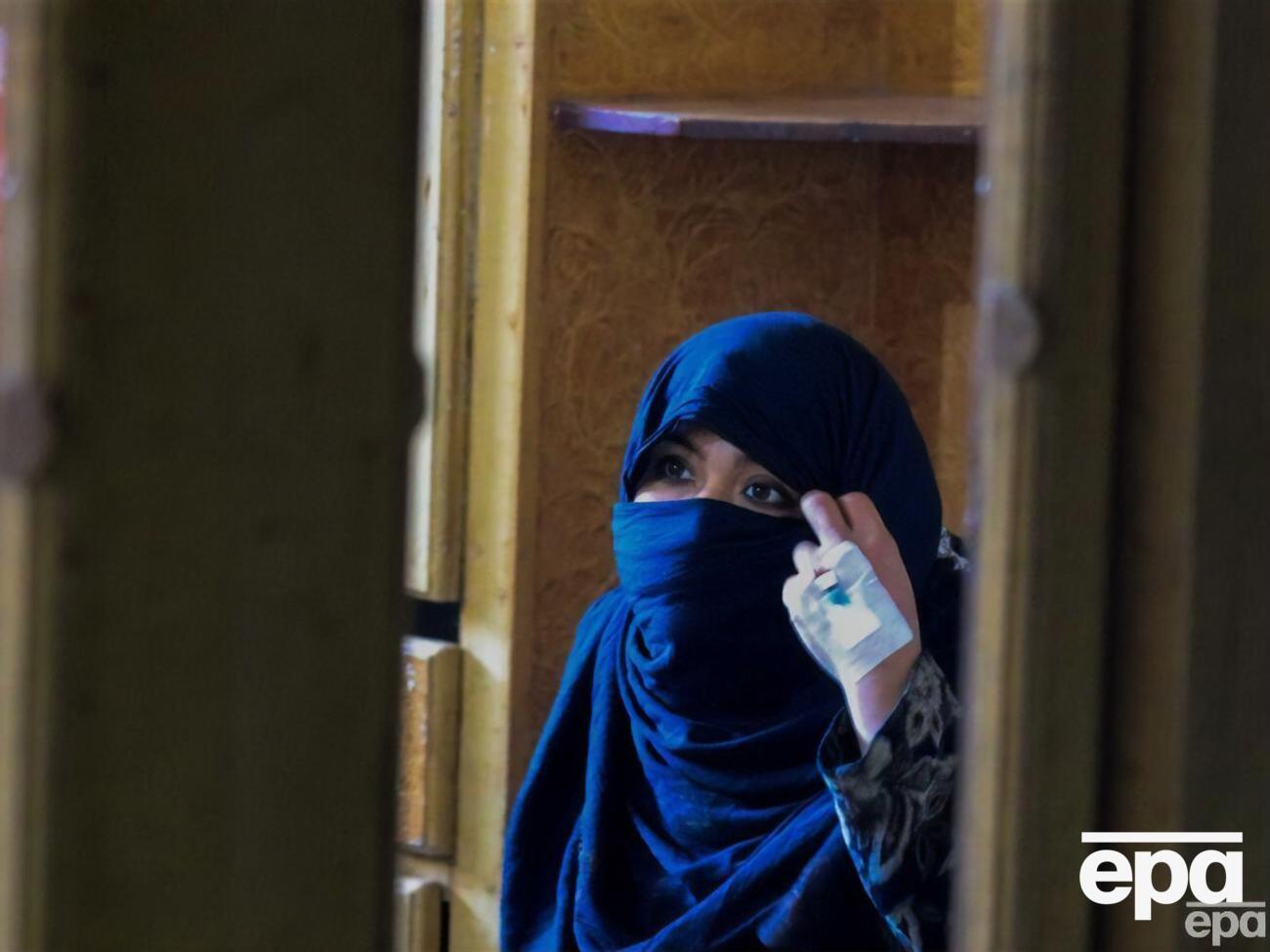 Після захоплення влади в Афганістані талібами у країні дуже обмежили права жінок