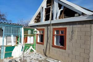 Реактивные системы залпового огня повредили два жилых дома