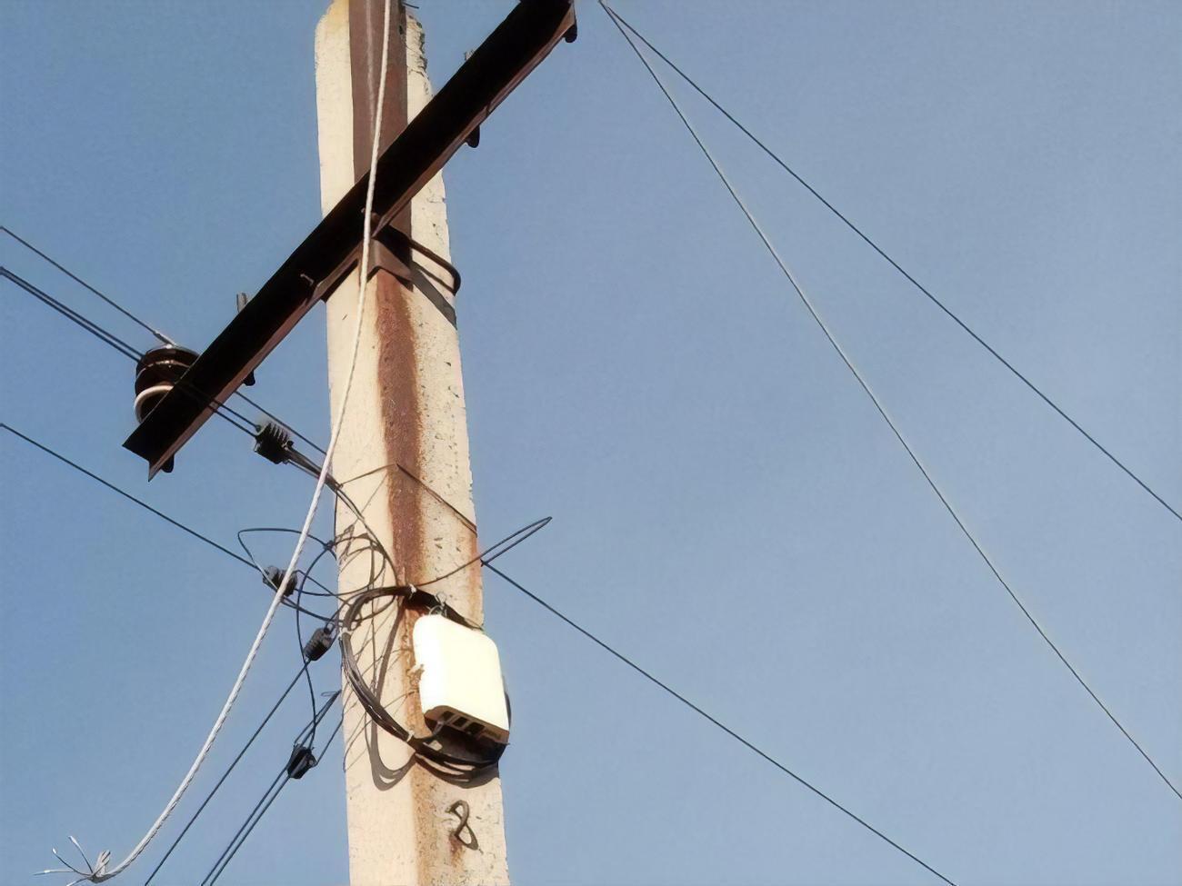 Пока без света остаются 96 населенных пункта Донбасса, где специалисты энергокомпании не имеют доступа к проведению работ