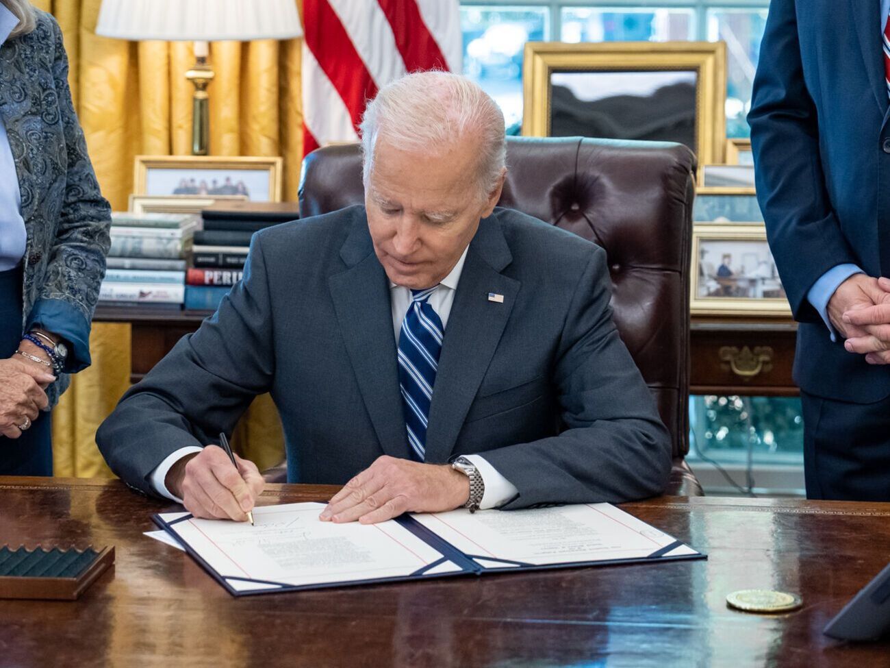 Байден (на фото) підписав меморандум на тлі візиту Зеленського у США