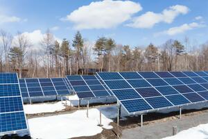 Российская агрессия вывела из строя более 50% тепловых мощностей, 30% солнечной и более 90% ветряной генерации