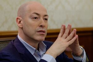 Гордон: Ведь не стали они людьми, читая Некрасова или Пушкина. Ну не стали!