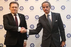 Гросси (справа) и Лихачев провели встречу в Москве