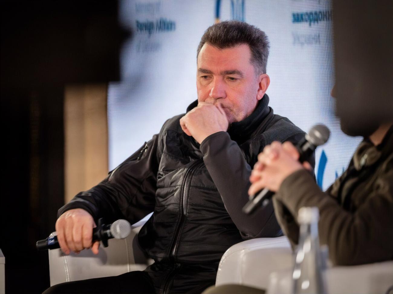 Данилов:&nbsp;Мнение, что Россия должна остаться в тех границах, в которых она сегодня существует, что ее не нужно трогать и раздражать, не является для нас конструктивным