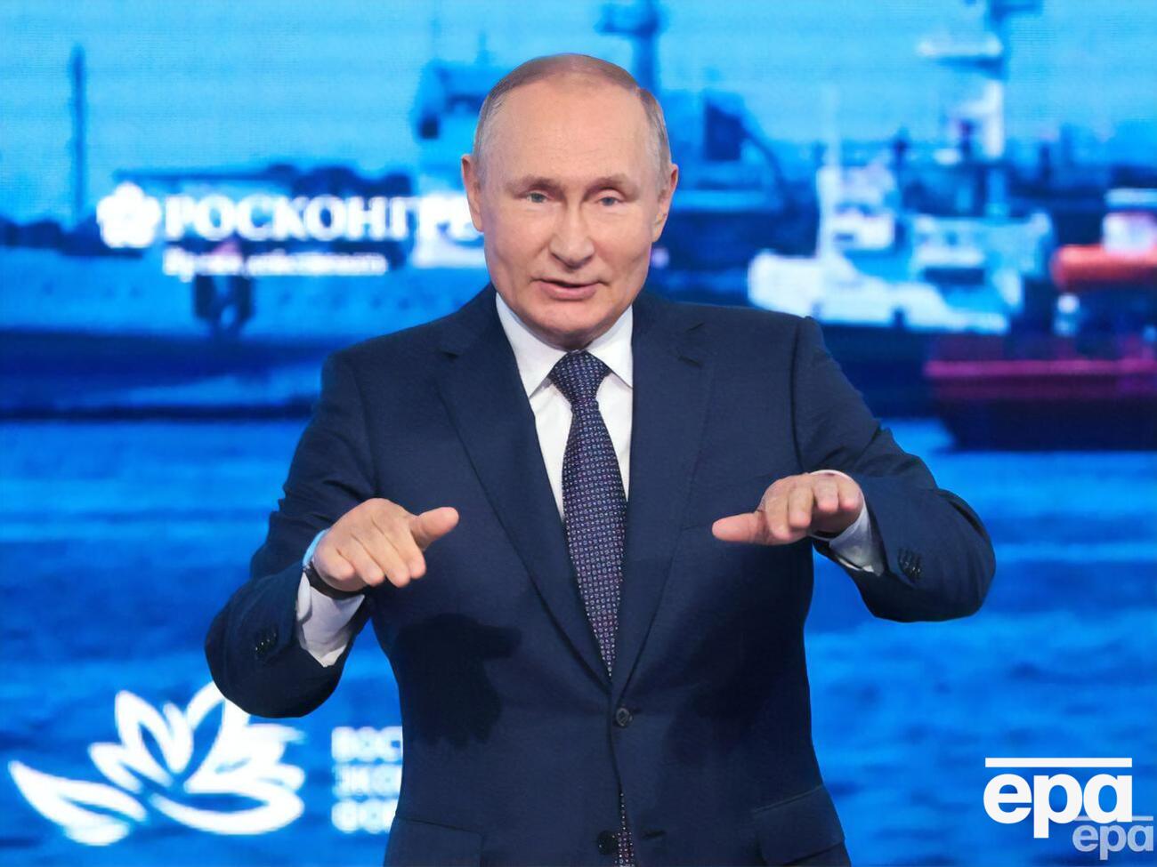 Путін побоявся гострих запитань щодо війни в Україні, тому його великої пресконференції цього року не відбулося