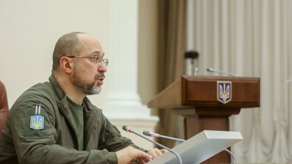 Шмигаль повідомив, що імовірна компенсація різниці між європейською й українською ціною на електроенергію на зиму може становити до €800 млн