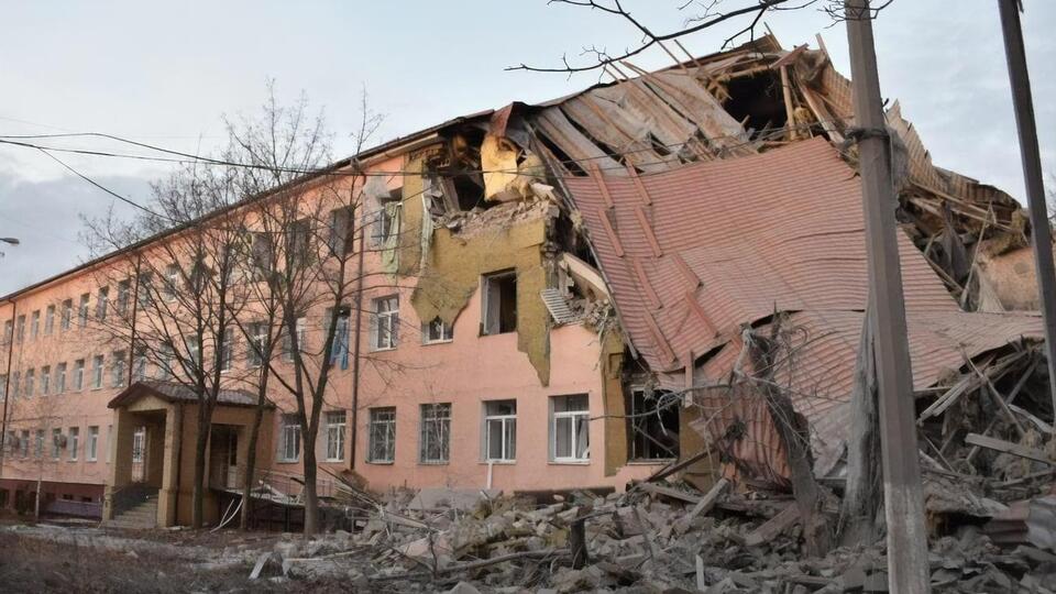 РФ обстріляла Краматорськ удруге за два дні (на фото наслідки вчорашнього удару)