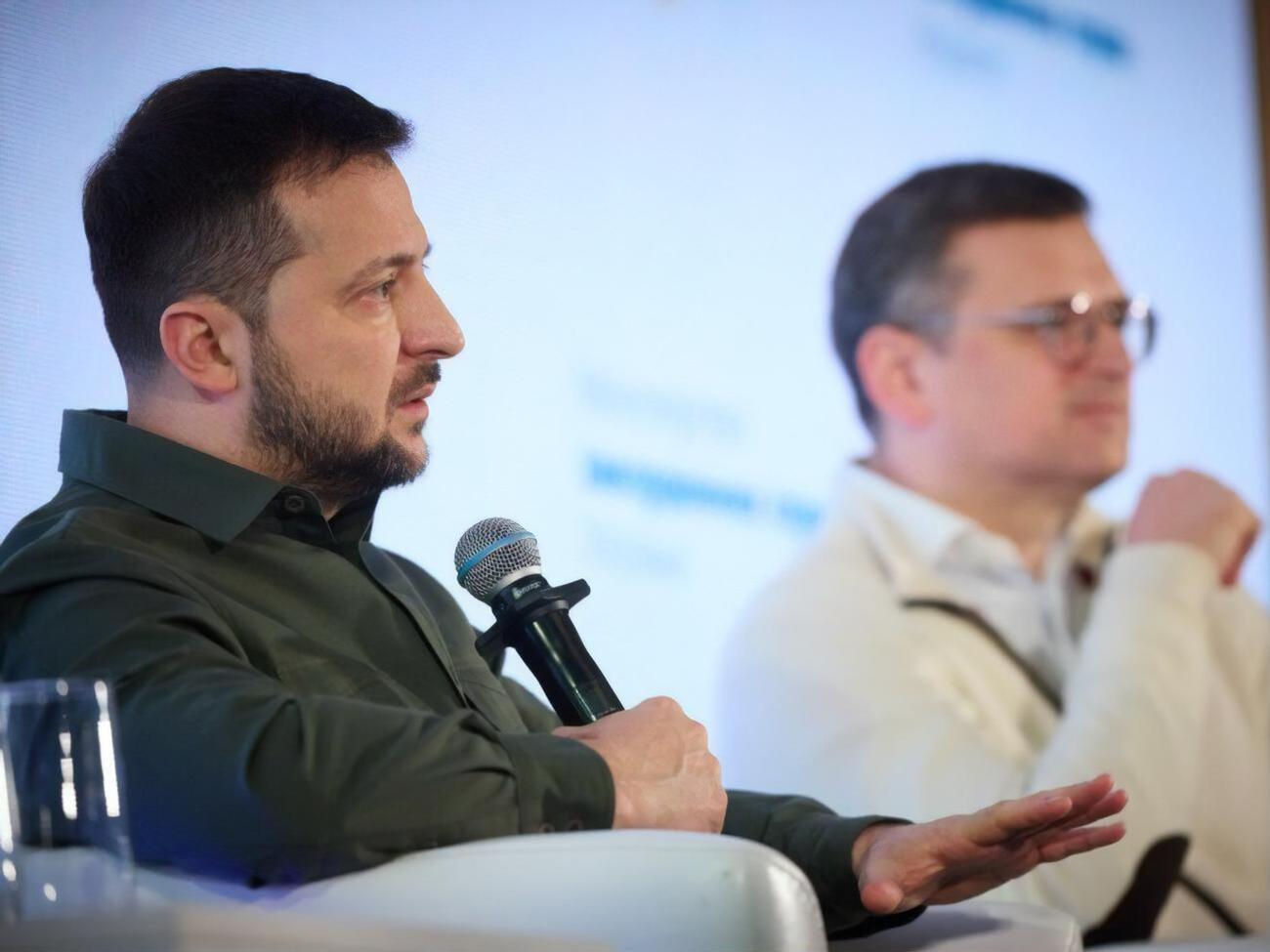 Посол відповідає за результат, тому послу "потрібний вплив" на формування команди посольства, зазначив Зеленський