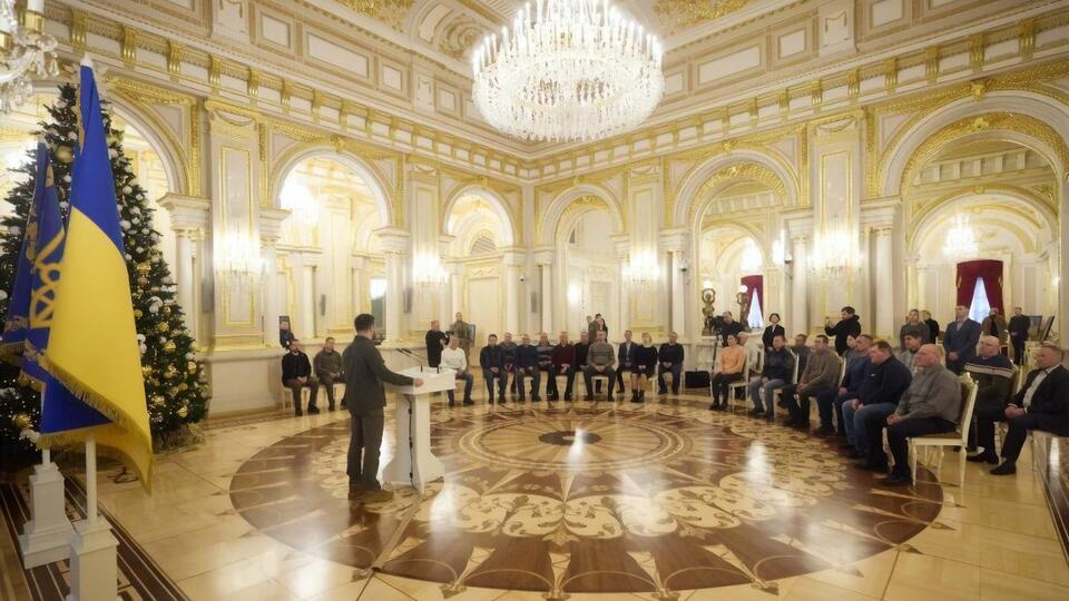 Зеленський наголосив, що всі енергетики – захисники України, оскільки відновлюють постачання енергії після російських ракетних атак