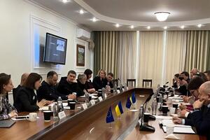 Авторы документа предложили изменения в шесть кодексов и 21 закон