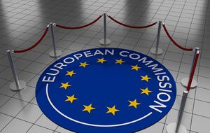 У Єврокомісії закликають врахувати висновки Венеціанської комісії та посилити роль міжнародних експертів у доборі суддів КСУ