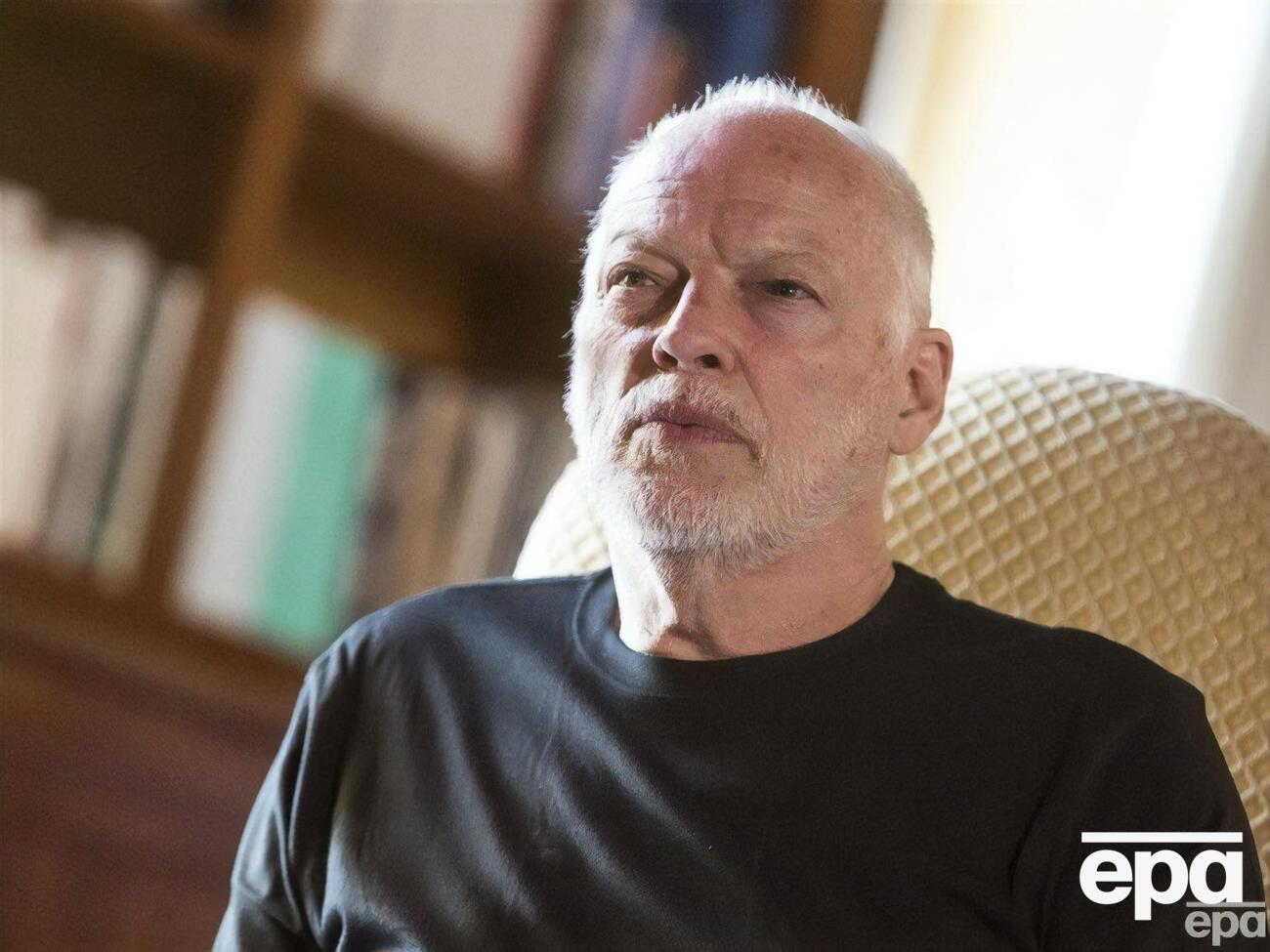 Гілмор разом із Мейсоном додали до зібраної суми ще £50 тис.