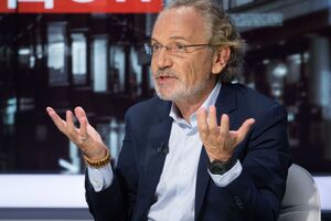 Шустер вважає, що "Вагнер" у районі Бахмута формує необхідний йому кістяк