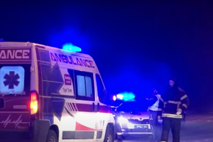 20 цистерн сошли с рельсов, одна из них упала в реку