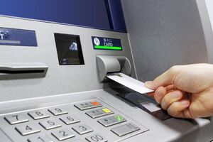 1 тыс. отделений банков по всей стране дополнительно оснащены для работы на случай блэкаута