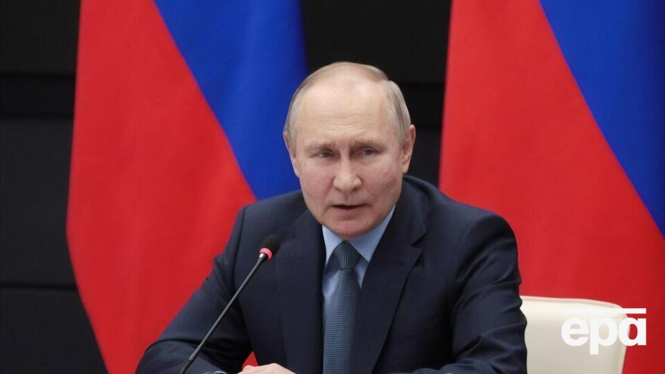 По словам историка, Путин решил положить конец самой мирной эпохе в истории