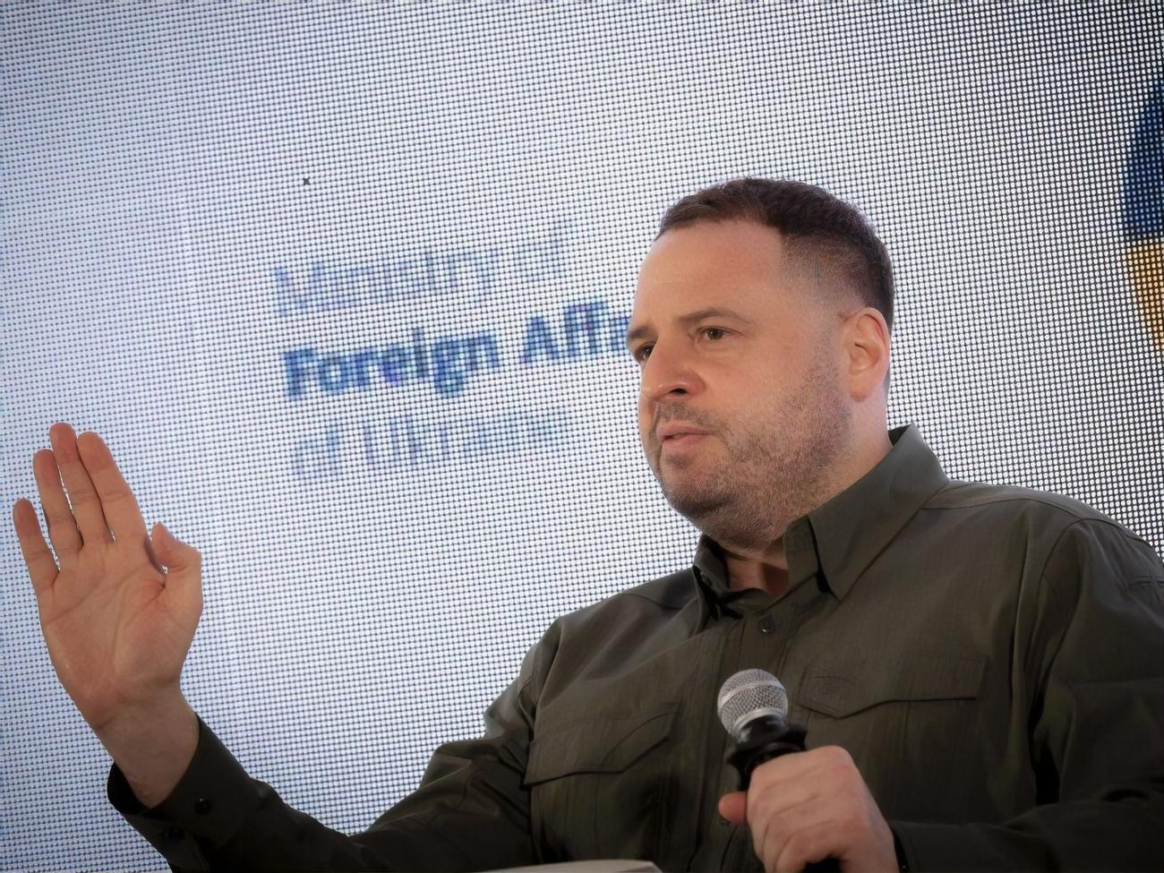 Задача Украины &ndash; санкции против "Росатома", отметил Ермак