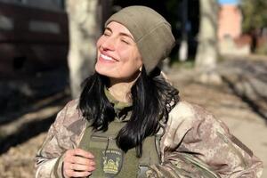 Військовослужбовиці випробовуватимуть нову форму