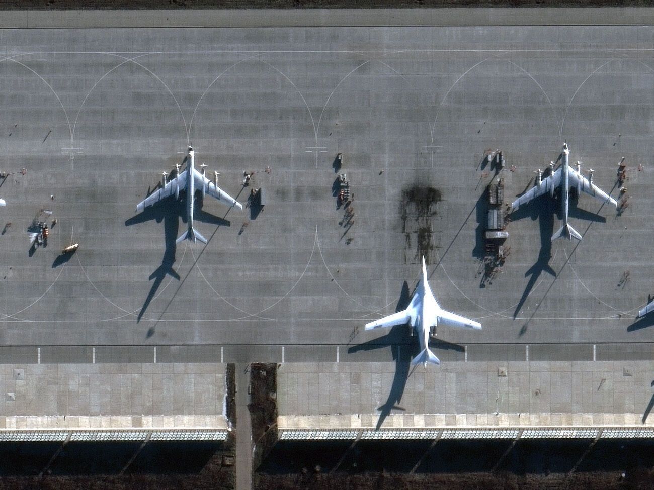 Наслідки удару по летовищу в Енгельсі на початку грудня потрапили на супутникові знімки