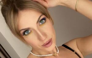 Нікітюк знялася в боді