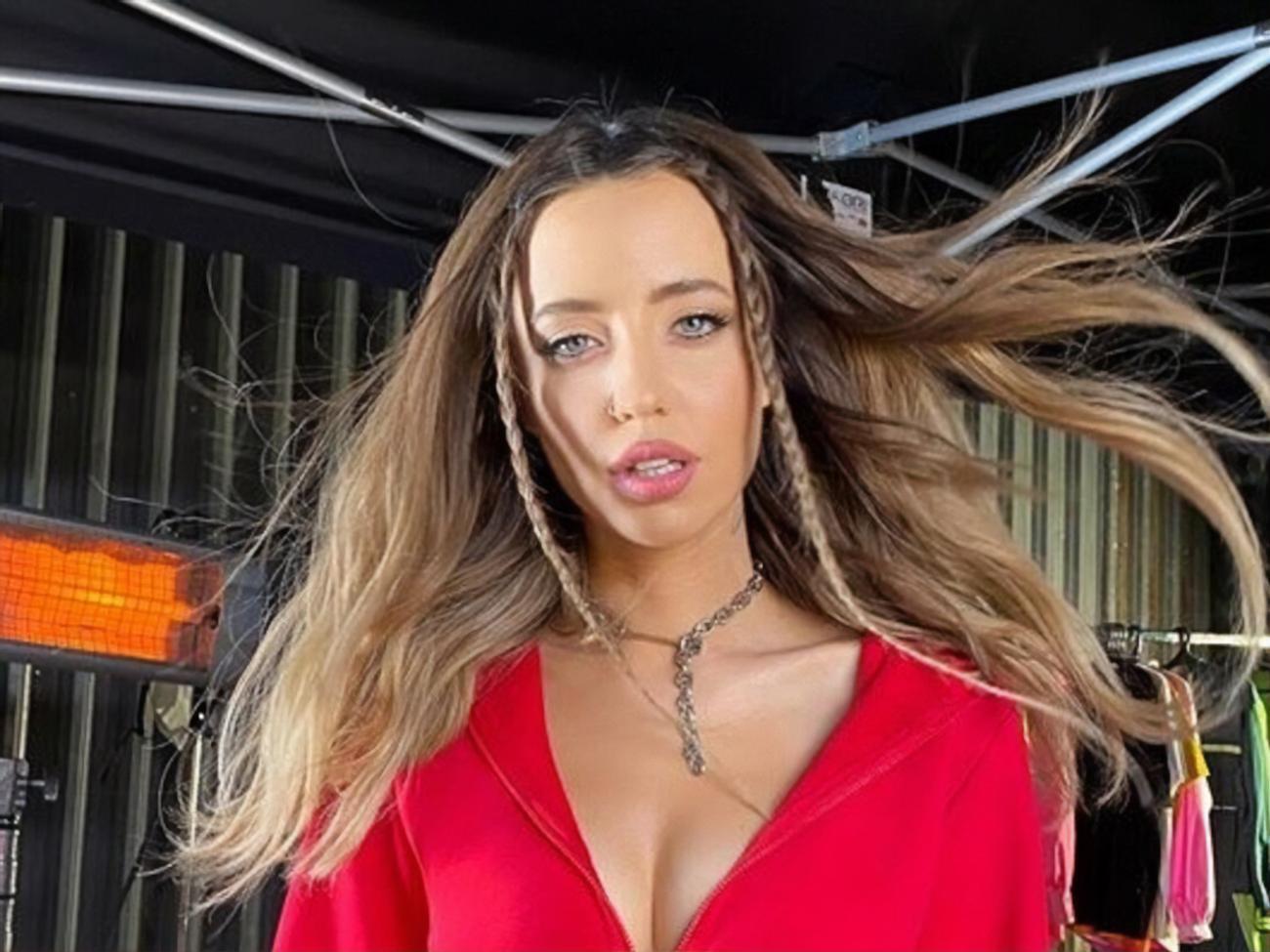 Дорофєєва веде мікроблог в Instagram