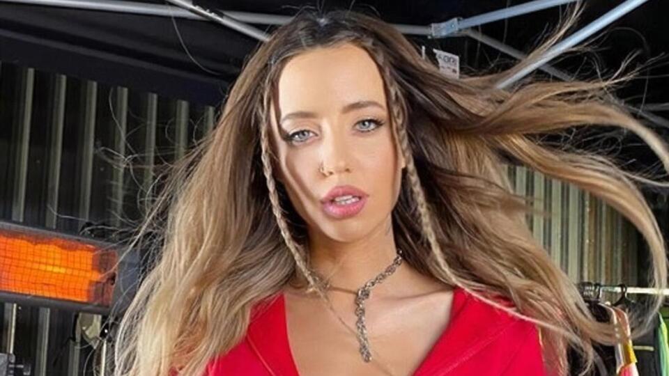 Дорофєєва веде мікроблог в Instagram