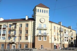 Оккупанты сначала повредили, а потом совсем снесли известный в Мариуполе дом