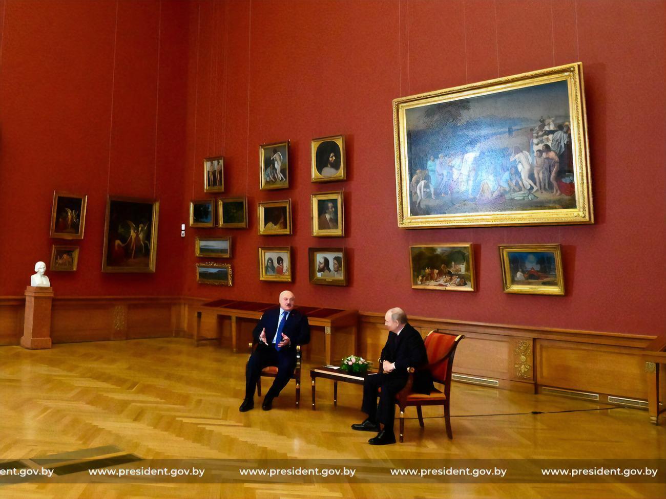 Лукашенко и Путин приехали в музей вместе