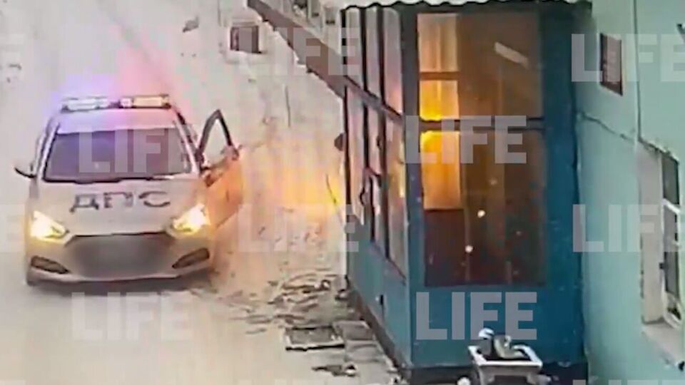 70-річний чоловік у Подольську намочив ганчірку в каністрі бензину, підпалив її і поклав на вікно військкомату, повідомили ЗМІ