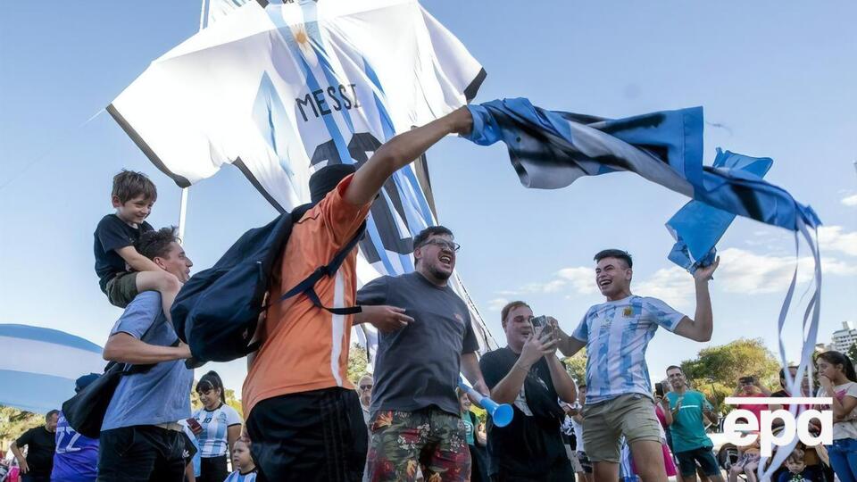 17,5% респондентів не відкинули, що проголосували б за кандидатуру Мессі на виборах президента Аргентини