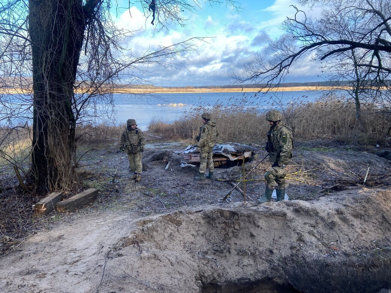 Батько й син підірвалися, коли пішли на рибалку, повідомили в поліції