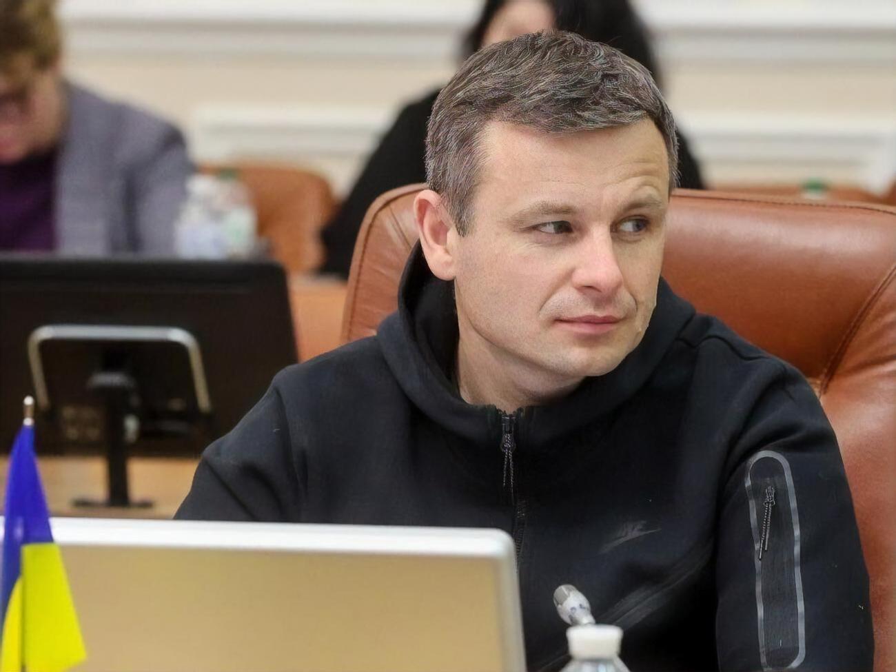 За словами Марченка, майже половина бюджету України йде на сектор безпеки й оборони