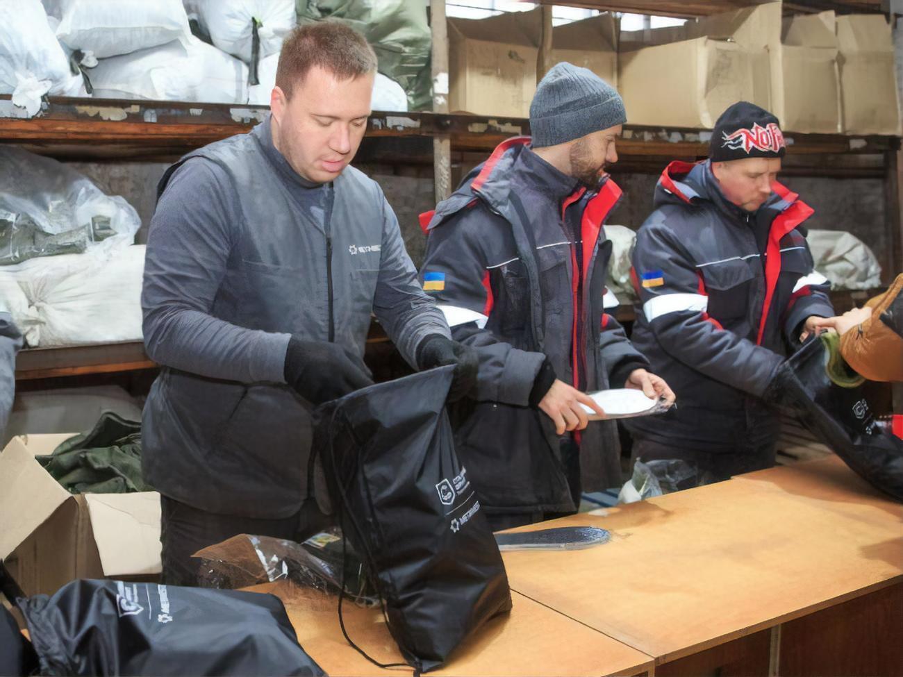 Для удобства хранения и транспортировки все вещи упакованы в рюкзак