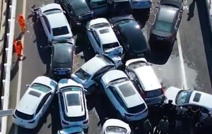 В аварии столкнулись около 280 машин