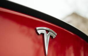 Зараз ціна акцій Tesla становить $109,91