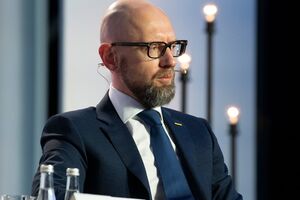 Яценюк: Каждый из глав стран СНГ держит большую дулю в кармане и будет аплодировать, когда Путин падет