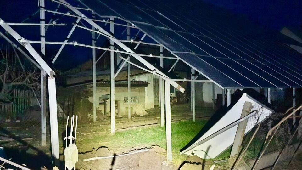 Унаслідок обстрілу розбито сонячні панелі в Нікополі