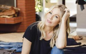 Гарт прославилась после роли Келли Тейлор в телесериале "Беверли-Хиллз, 90210"