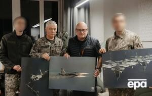 Келлі зустрівся з пілотами МігГ29 і генералом Кривоножком