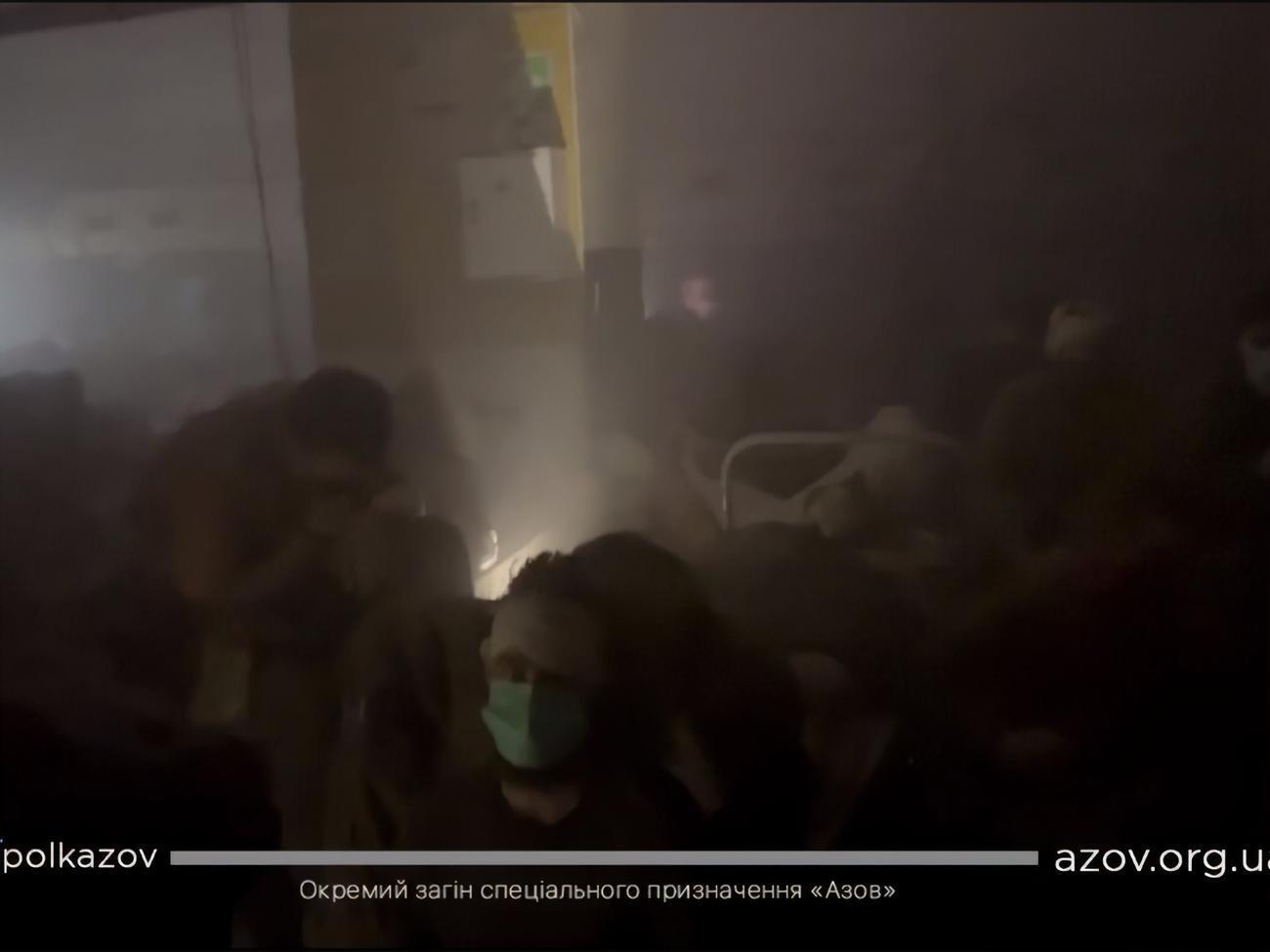 Медики на "Азовсталі" "робили все, що могли, і навіть більше", наголосив Дутчак. На фото &ndash; шпиталь на заводі після удару РФ 28 квітня, внаслідок якого там обвалилася операційна