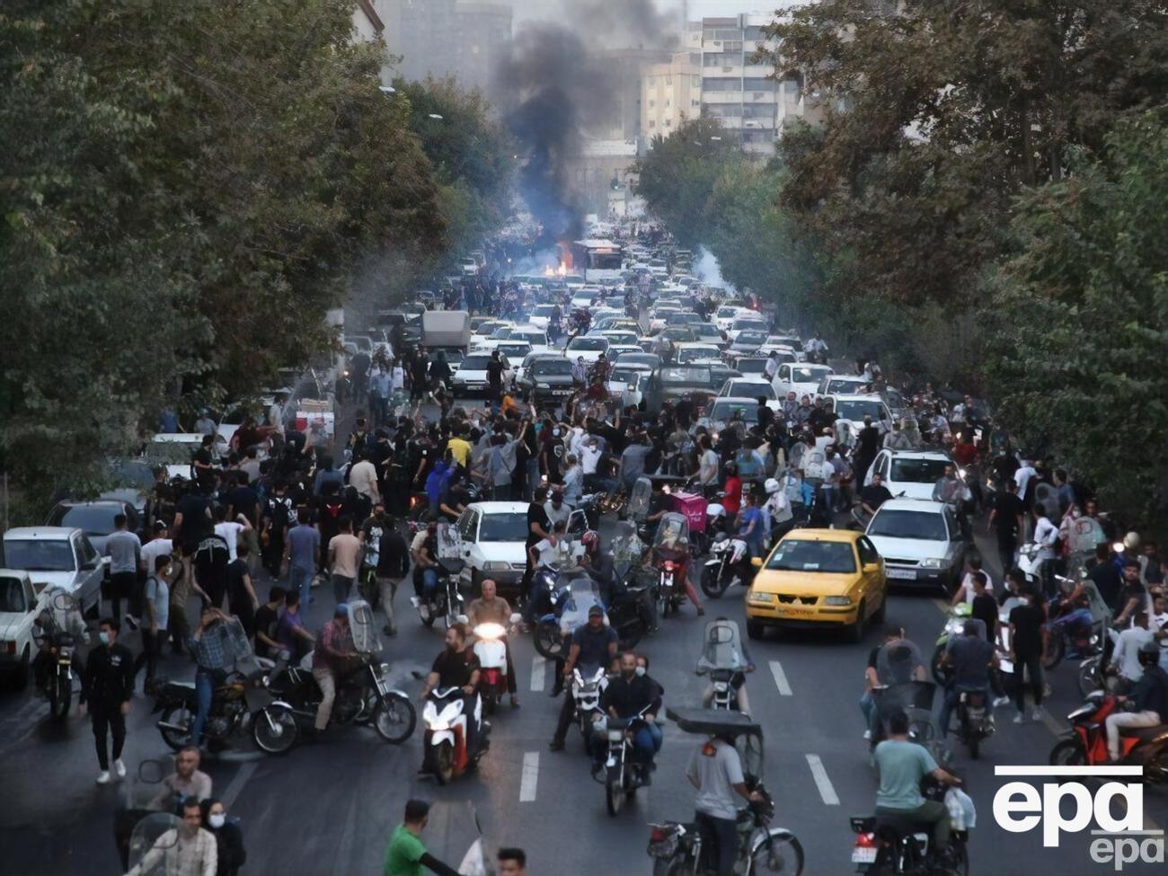 Іранський режим готується до тривалої конфронтації з протестувальниками