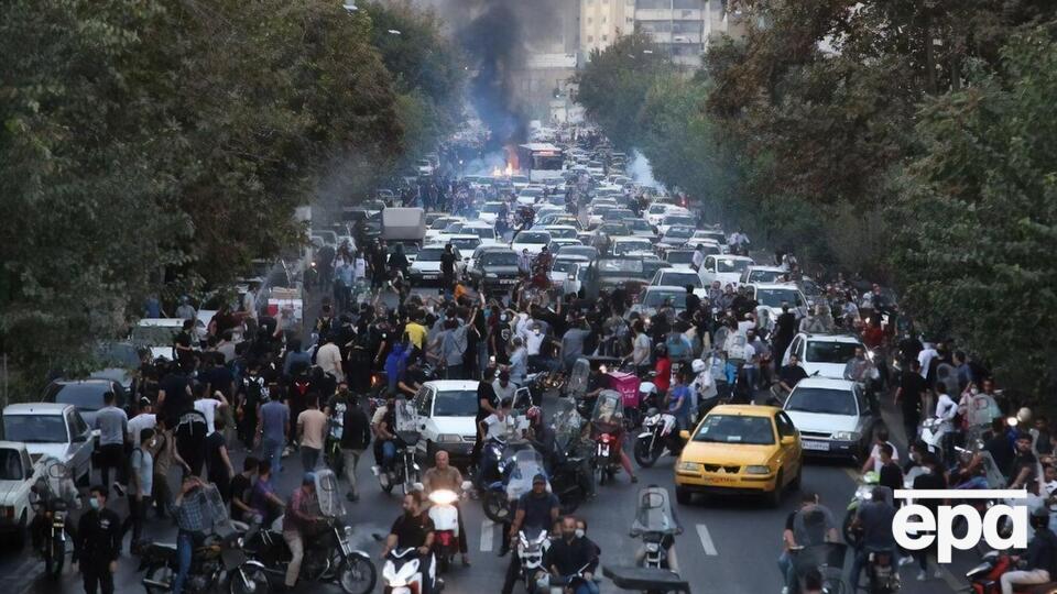 Іранський режим готується до тривалої конфронтації з протестувальниками
