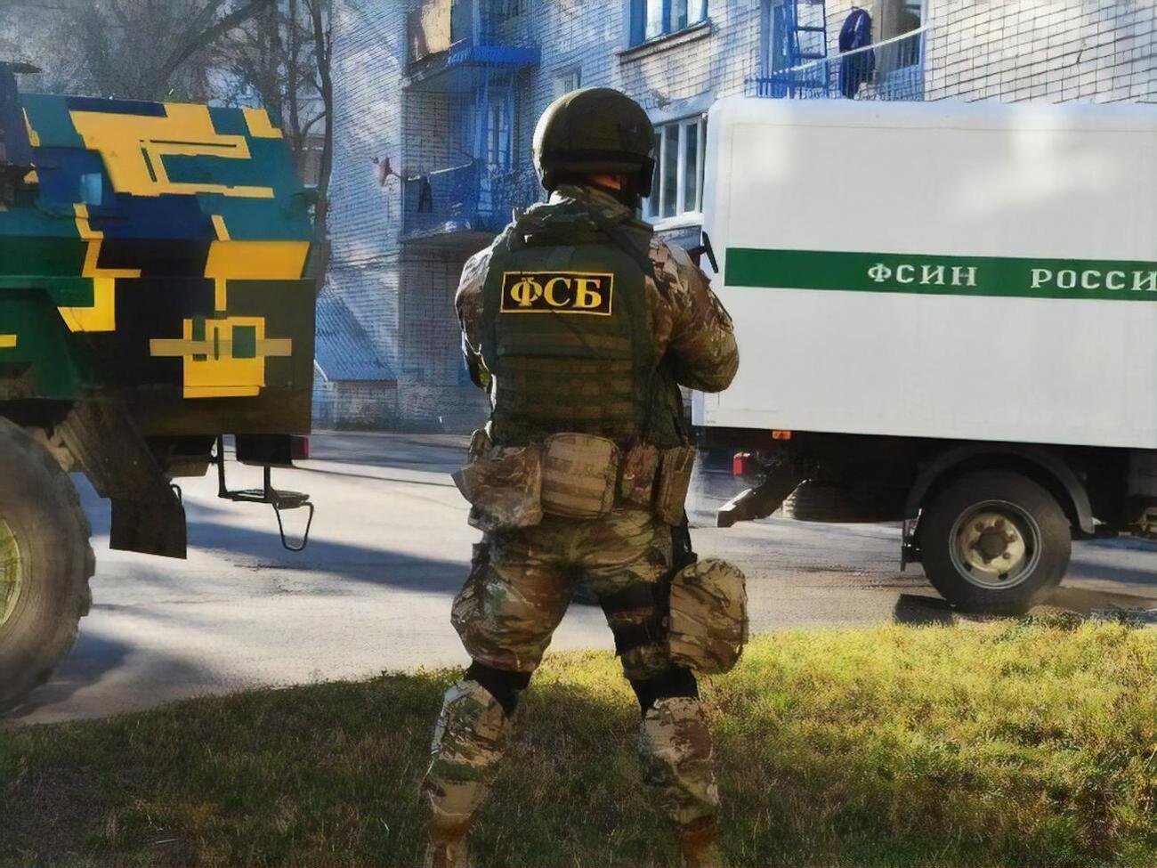 Осечкин утверждает, что спецслужбы РФ подмяли под себя российский преступный мир