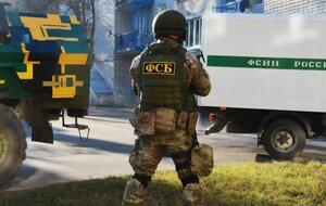 Осечкин утверждает, что спецслужбы РФ подмяли под себя российский преступный мир