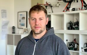 Осечкин: Мы знаем точно, что это не просто одна пыточная, где были такие полковники-извращенцы. Это система, которая действовала и действует по сей день в тюрьмах России