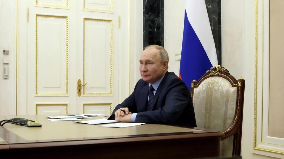 Путін відмовився від пресконференцій